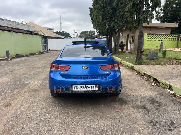 Kia Forte SX Sedan 2012 Blue