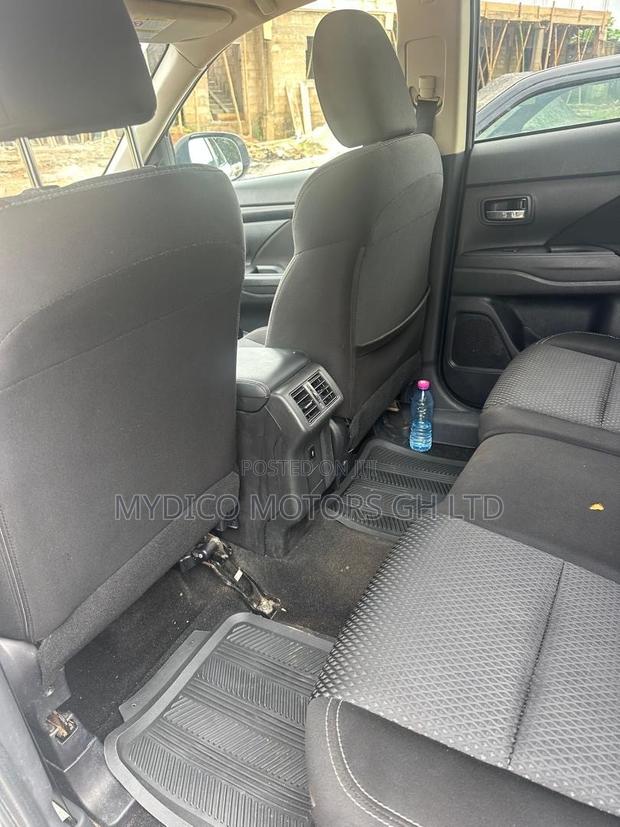 Mitsubishi Outlander SE AWC 2019 White