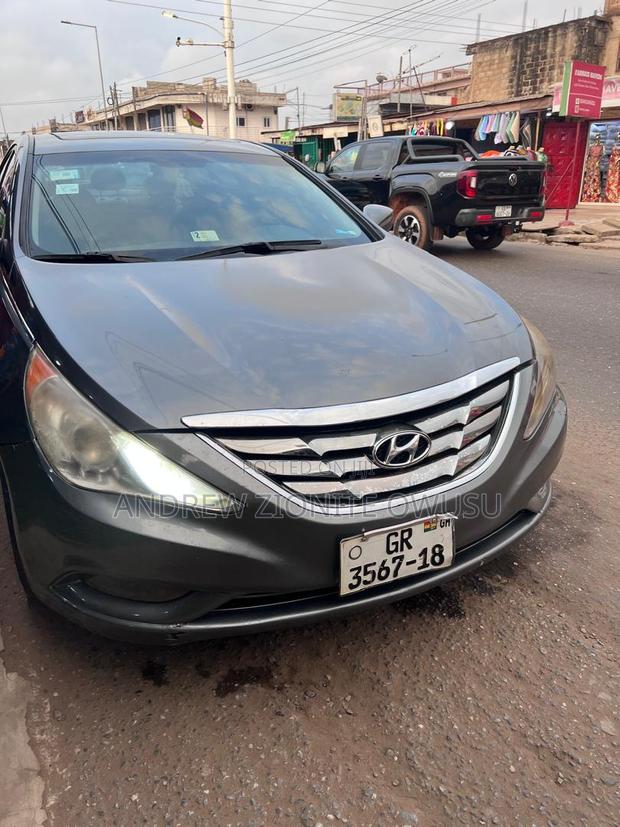 Hyundai Sonata Limited 2.0T Sedan (2.0L 4cyl 6A) 2013 Gray