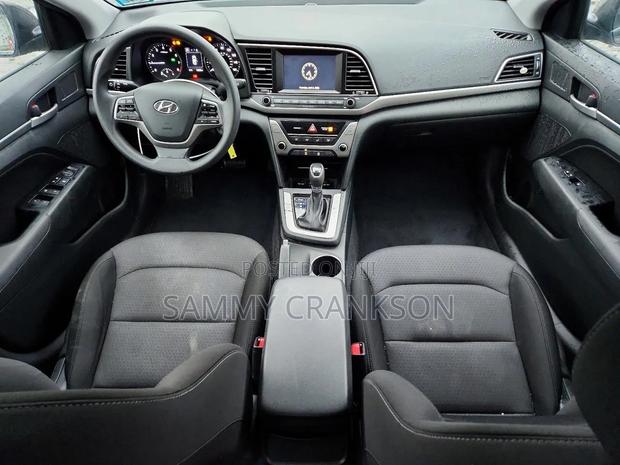 Hyundai Elantra 2018 Black