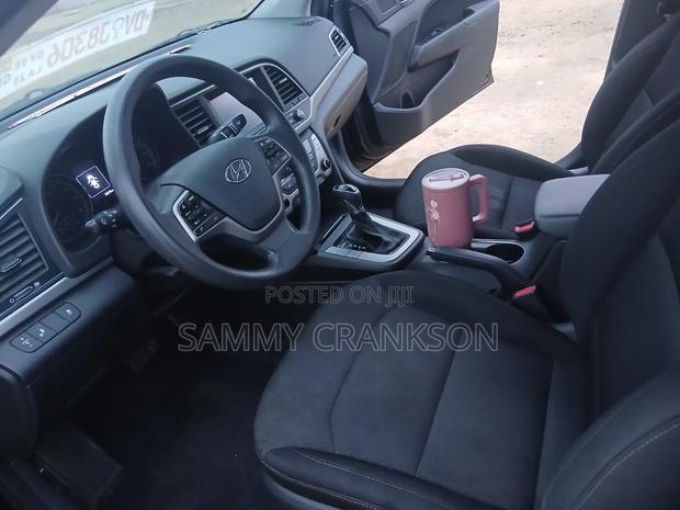 Hyundai Elantra 2018 Black