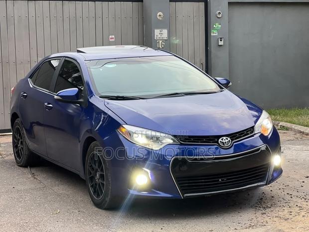 Toyota Corolla 2016 Blue