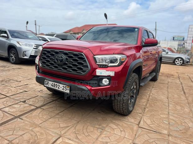 Toyota Tacoma 2021 Red