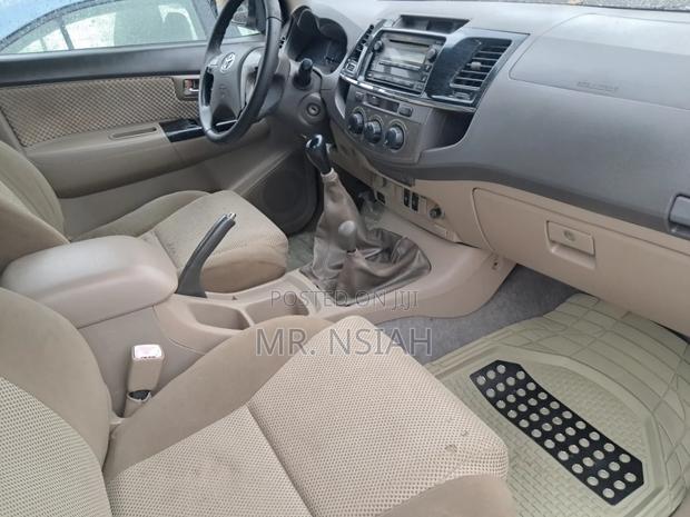 Toyota Fortuner 2012 Silver