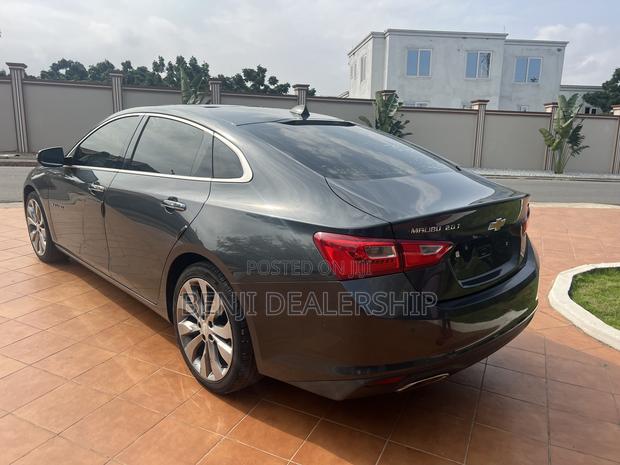 Chevrolet Malibu 2017 Gray