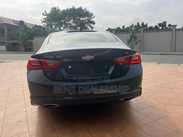 Chevrolet Malibu 2017 Gray