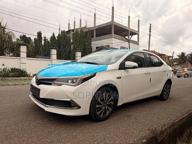 Toyota Corolla 2020 White