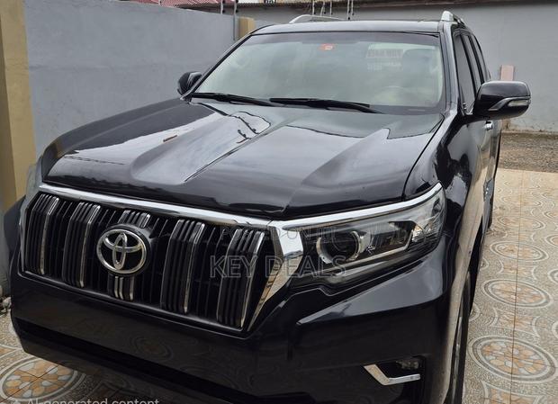 Toyota Land Cruiser Prado 2.8 2017 Black