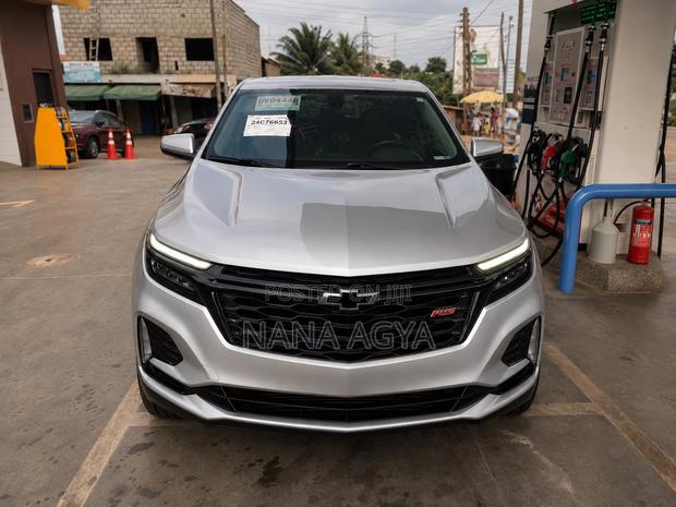 Chevrolet Equinox RS 2024 Silver