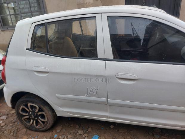 Kia Morning 2010 White