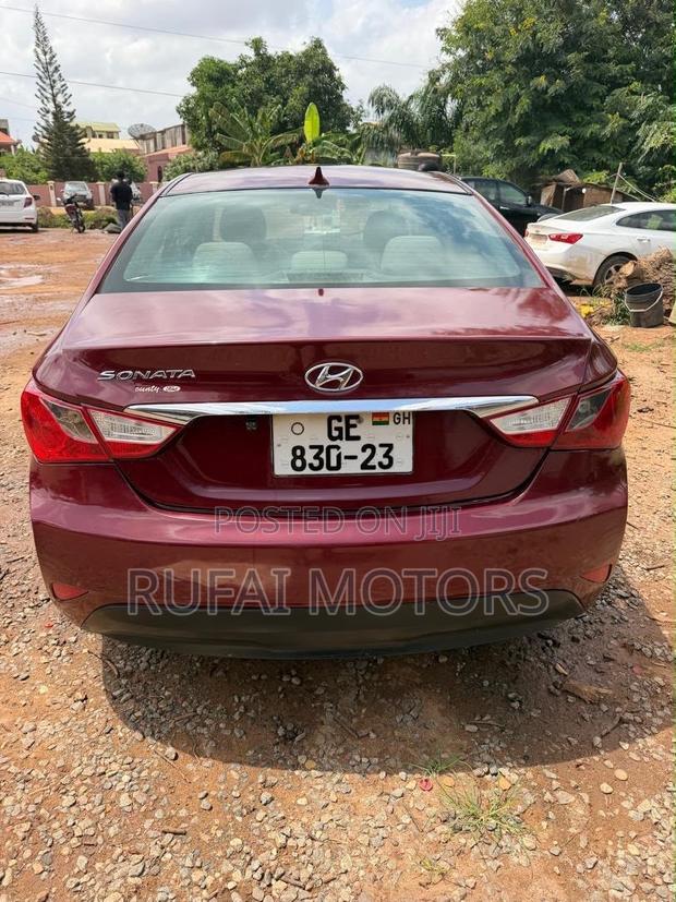 Hyundai Sonata 2013 Red