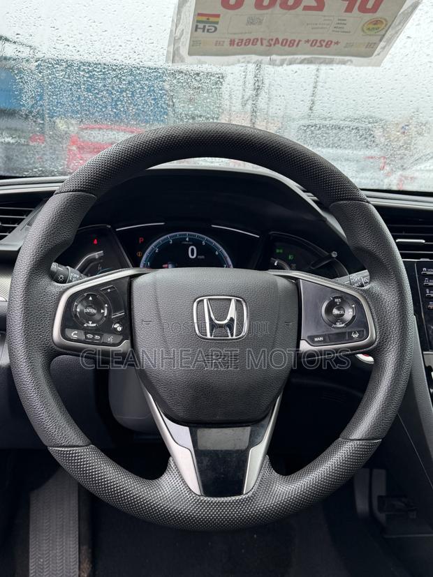 Honda Civic EX Hatchback 2019 Blue