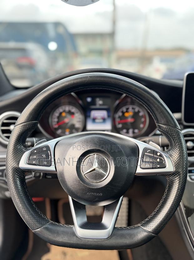 Mercedes-Benz C300 Sport 4Matic Sedan AWD (2.0L 4cyl 7A) 2017 White