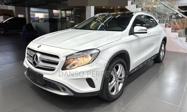 Mercedes-Benz GLA 250 2016 White