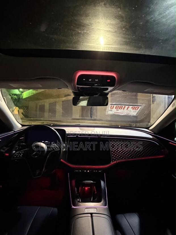 New Mercedes-Benz E350 2025 White
