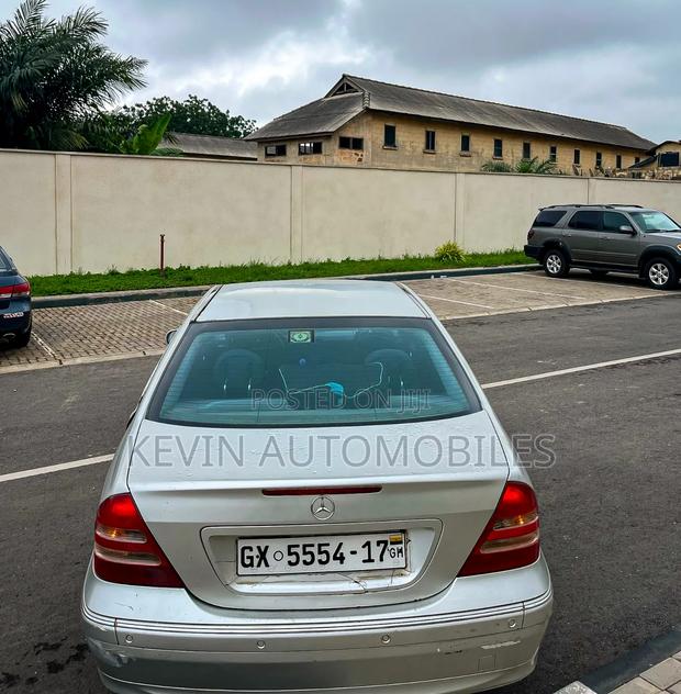 Mercedes-Benz MB100 2003 Gray