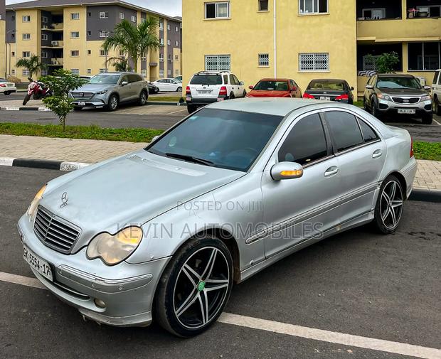 Mercedes-Benz MB100 2003 Gray