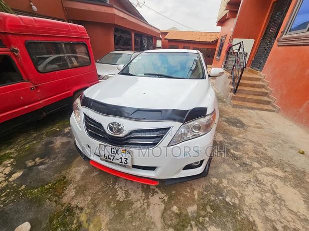 Toyota Camry Base 4dr Sedan (2.4L 4cyl 5M) 2009 White
