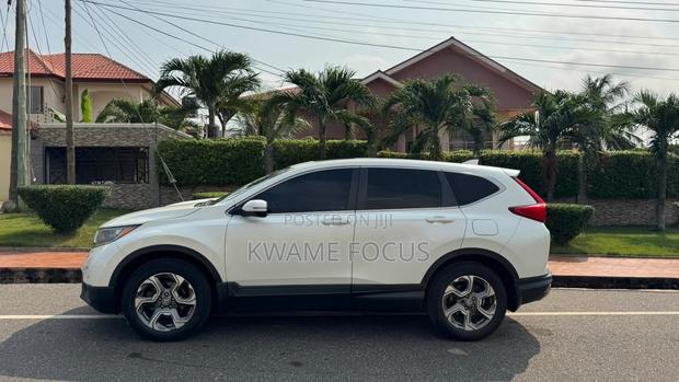 Honda CR-V Touring AWD 2018 White