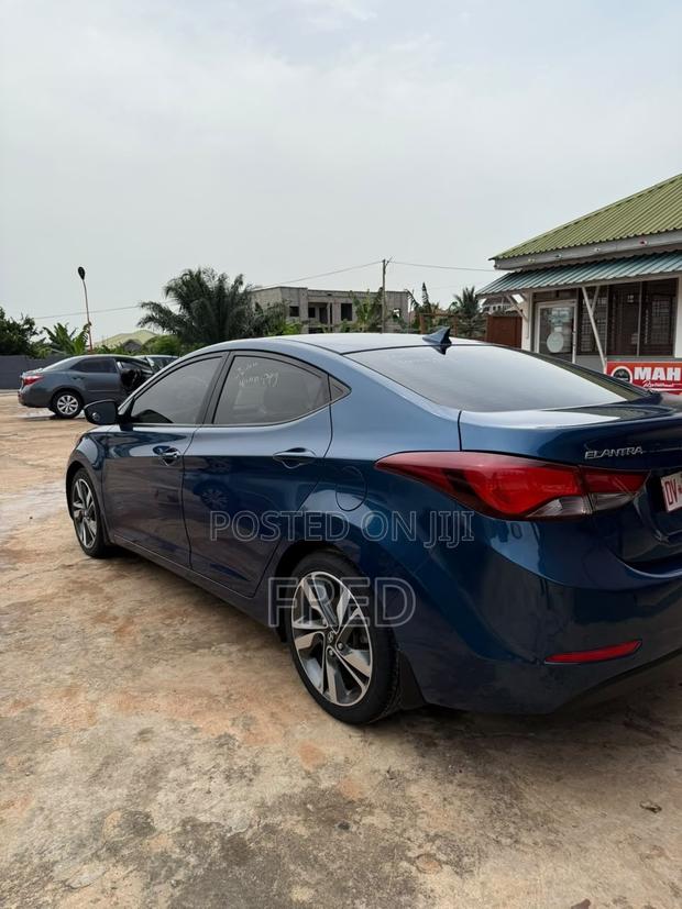 Hyundai Elantra 2015 Blue