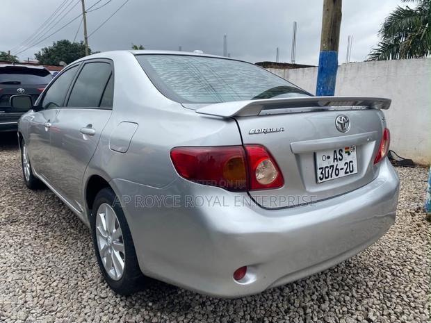 Toyota Corolla 1.8 Advanced 2009 Silver