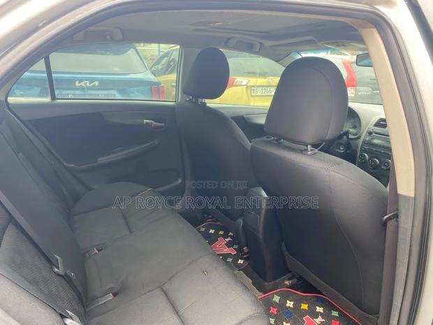 Toyota Corolla 1.8 Advanced 2009 Silver