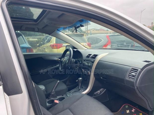 Toyota Corolla 1.8 Advanced 2009 Silver