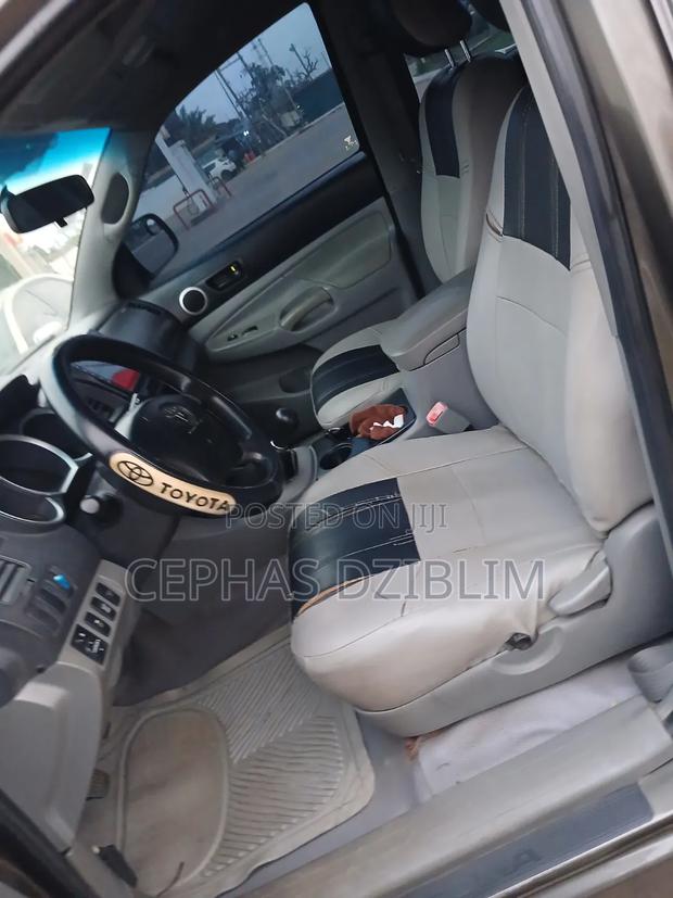 Toyota Tacoma 2010 Gray