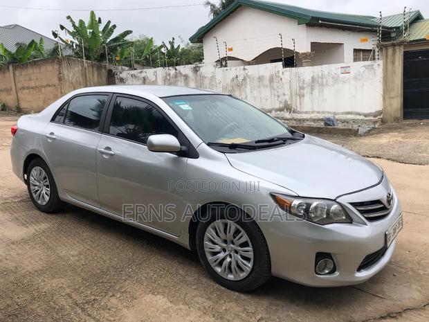 Toyota Corolla LE 4dr Sedan (1.8L 4cyl 4A) 2013 Silver