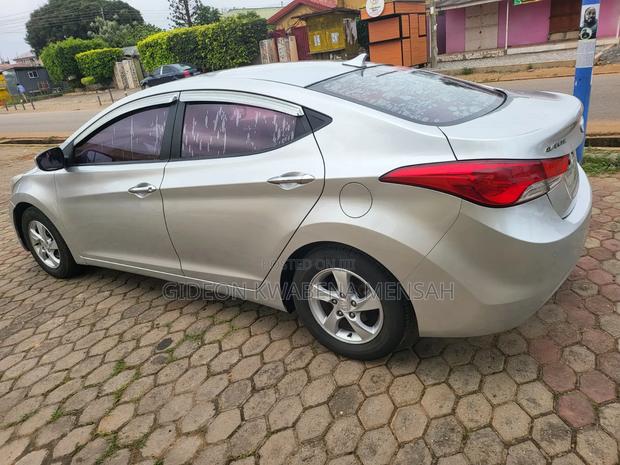 Hyundai Avante 2013 Silver