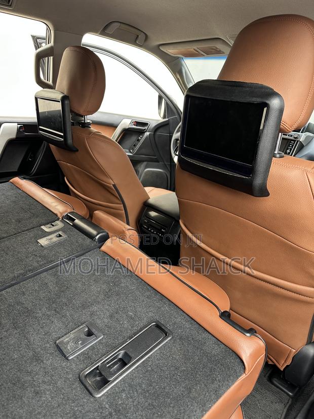 Toyota Land Cruiser Prado 2017 Gray