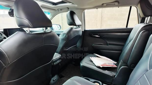 Toyota Highlander XLE AWD 2020 Red