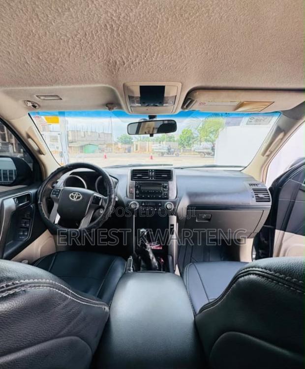 Toyota Land Cruiser Prado 2012 Black