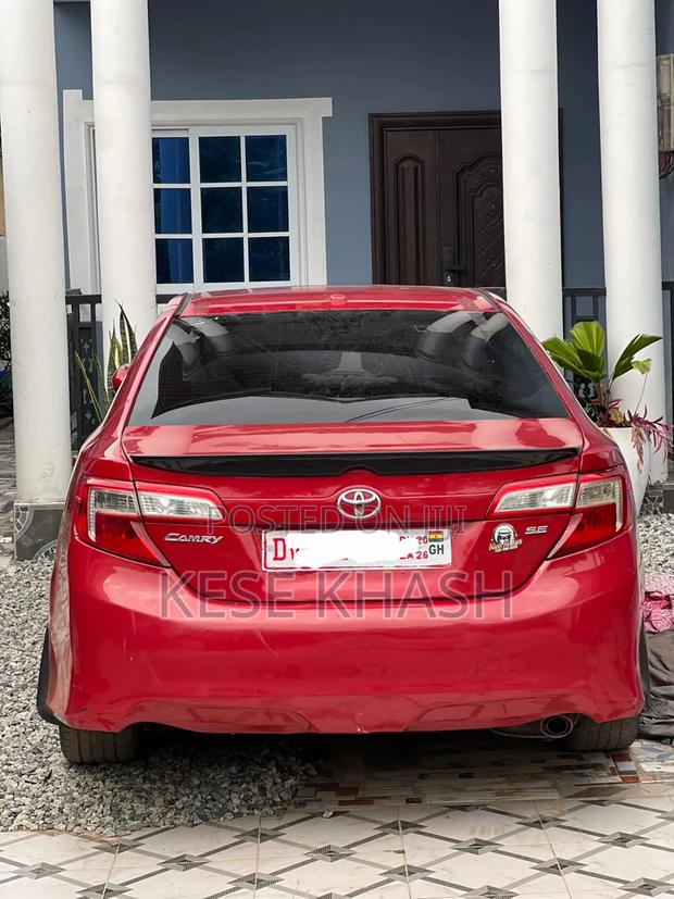 Toyota Camry 2014 Red