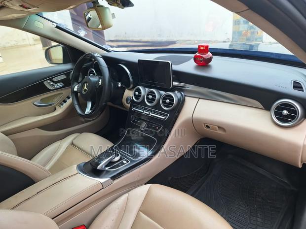 Mercedes-Benz C300 2015 Black