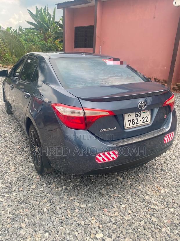 Toyota Corolla S Premium 4dr Sedan (1.8L 4cyl CVT) 2016 Gray