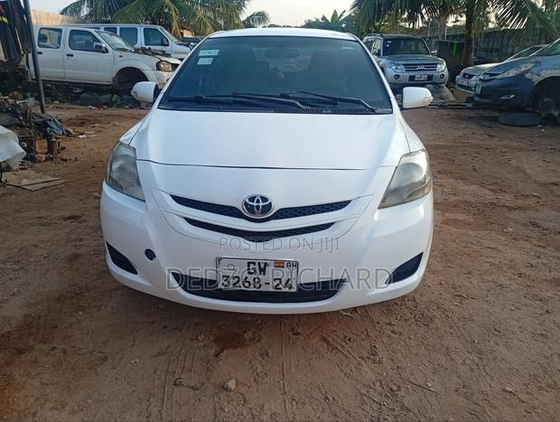 Toyota Belta 2010 White