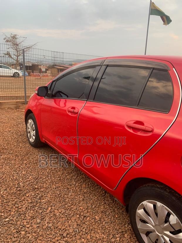 Toyota Vitz 2010 Red