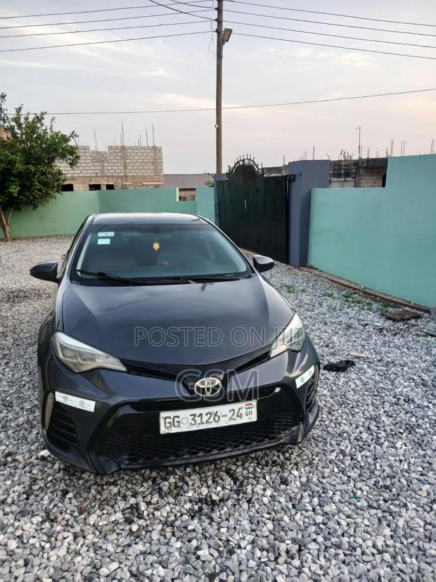 Toyota Corolla 2016 Gray