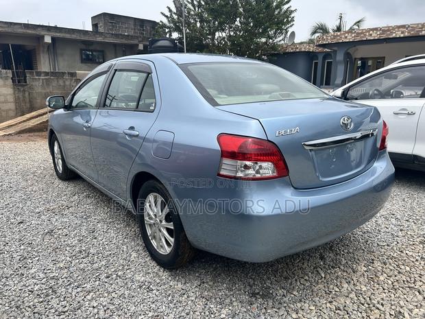 Toyota Belta 2010 Blue