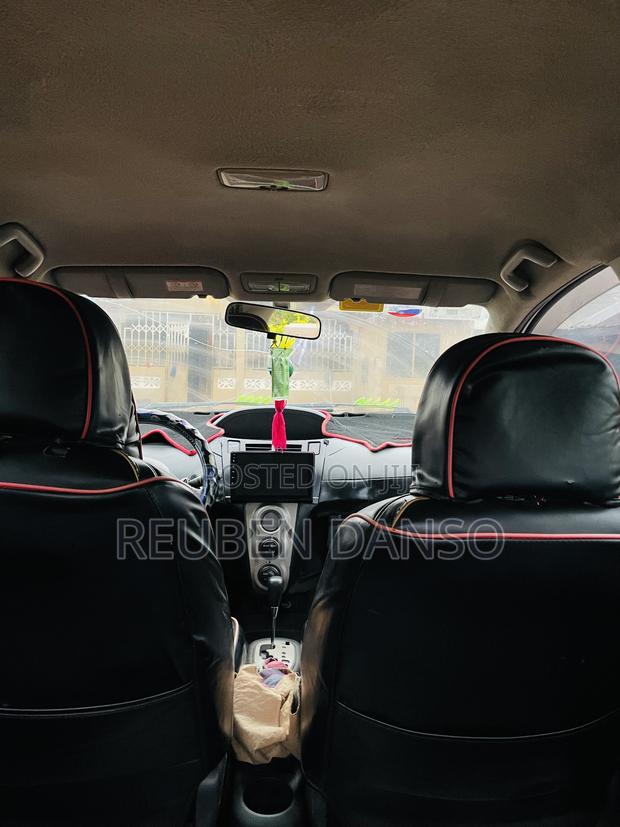 Toyota Vitz 1.3 FWD 5dr 2008 Silver