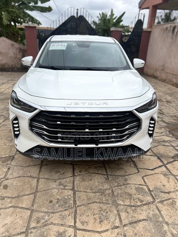 Jetour X70 Plus 1.6 7-Seater FWD 2021 White