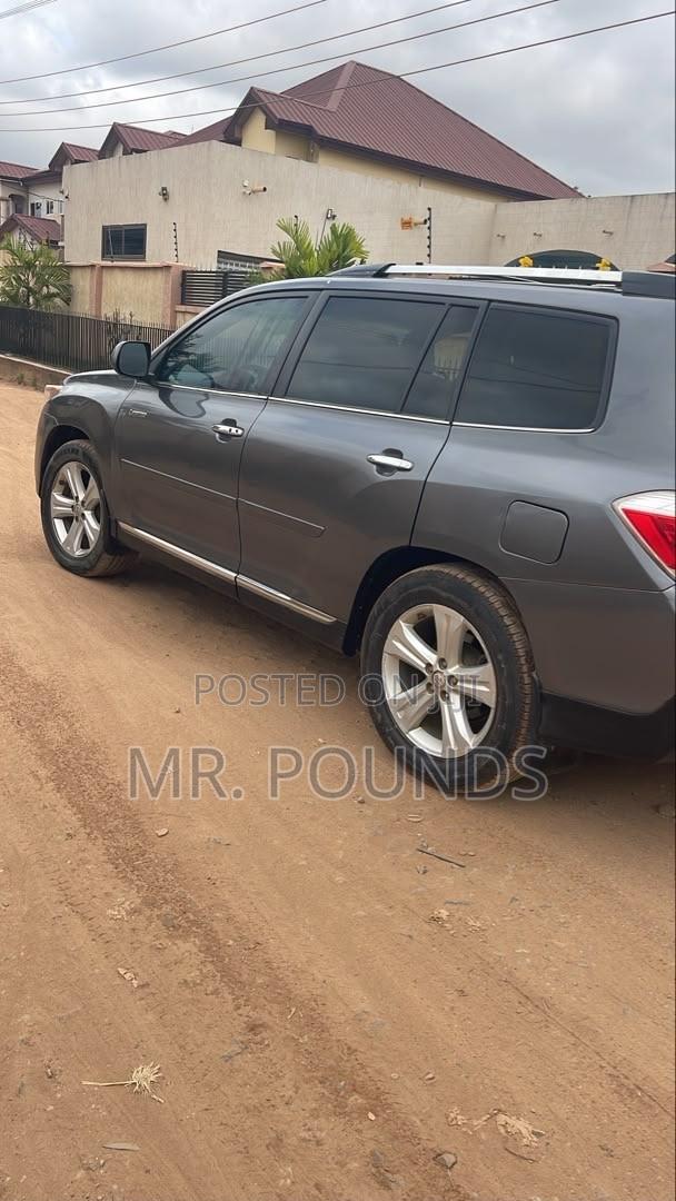Toyota Highlander 2013 Gray
