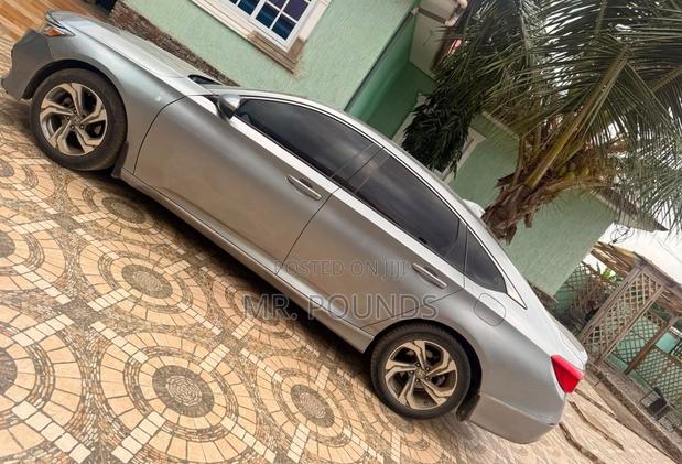 Honda Accord 2019 Gray