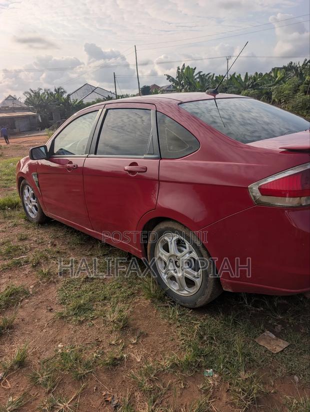 Ford Focus 2008 Red