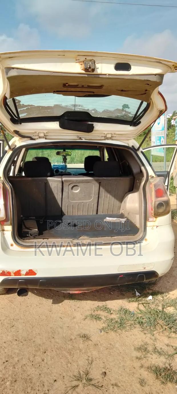 Toyota Matrix 2005 White