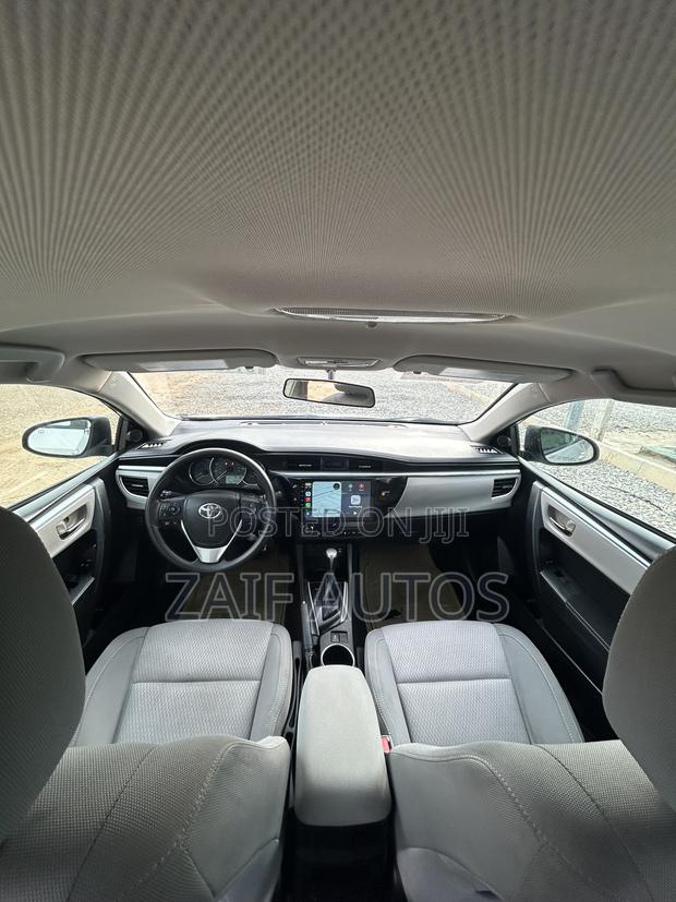 Toyota Corolla L 4dr Sedan (1.8L 4cyl 4A) 2014 Silver