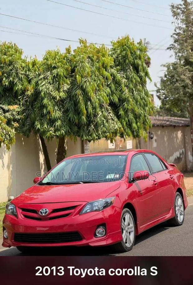 Toyota Corolla 2014 Red
