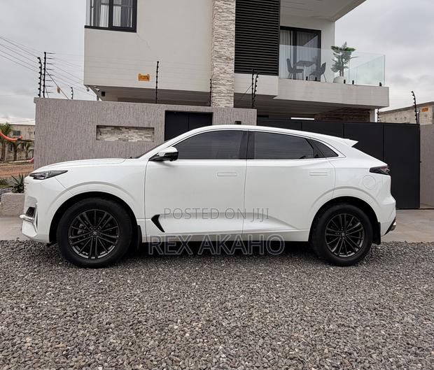 Changan UNI-K 2.0 Petrol FWD 2023 White