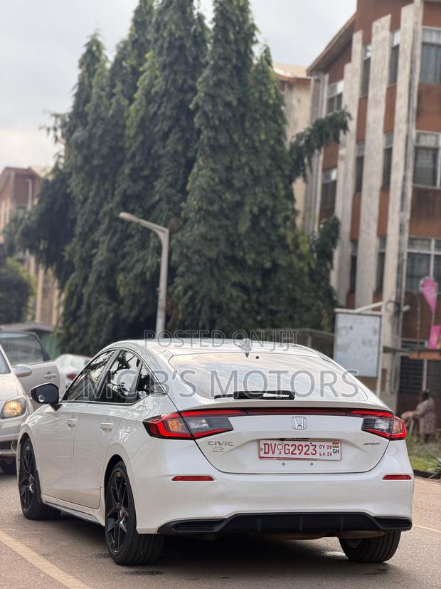 Honda Civic 2025 White
